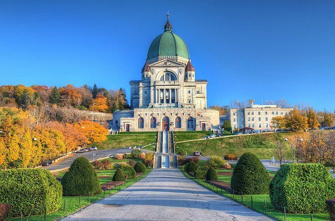 Full-Day Montreal City Tour from Ottawa and optional city cruise - Old Montreal (Vieux-Montréal) walking tour: the best way to handle limited time