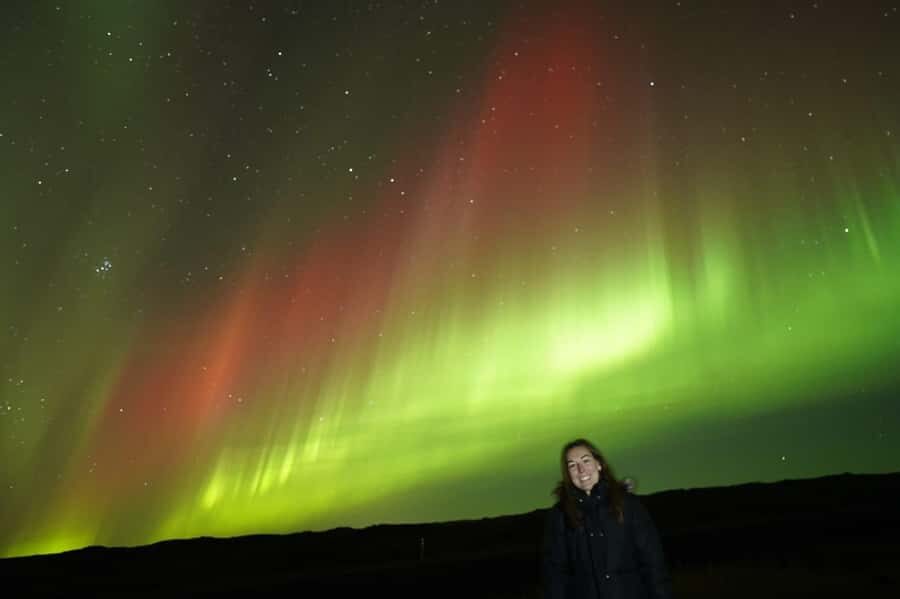 Full-Day Yellowknife Tour with Northern Lights/Aurora View - Cozy Lakeside Warm-Up + Hot Drinks (The Part You’ll Thank Yourself For)