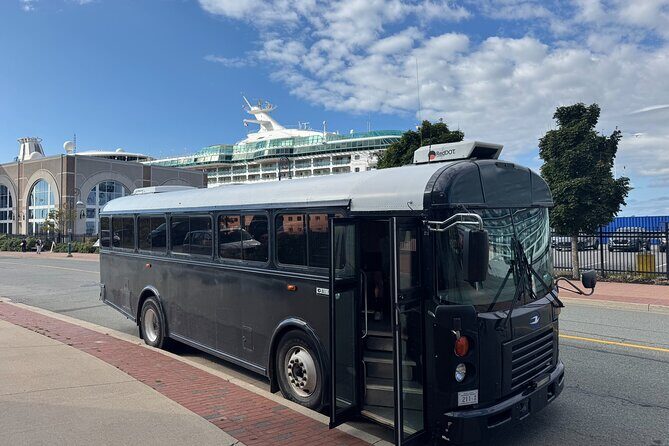 Fundy Shore Tour By Bus - Rockwood Park and the City Market: a breather plus local food energy
