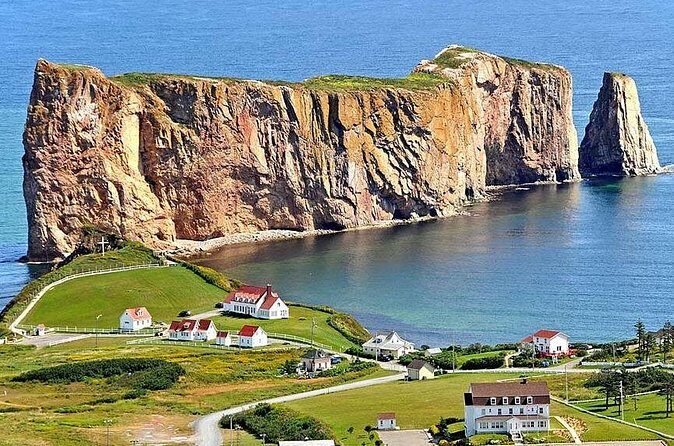 Gaspe 3–DAY Trip - Percé Rock and Bonaventure Island Cruise: Birds, Seals, and Gannet Watch