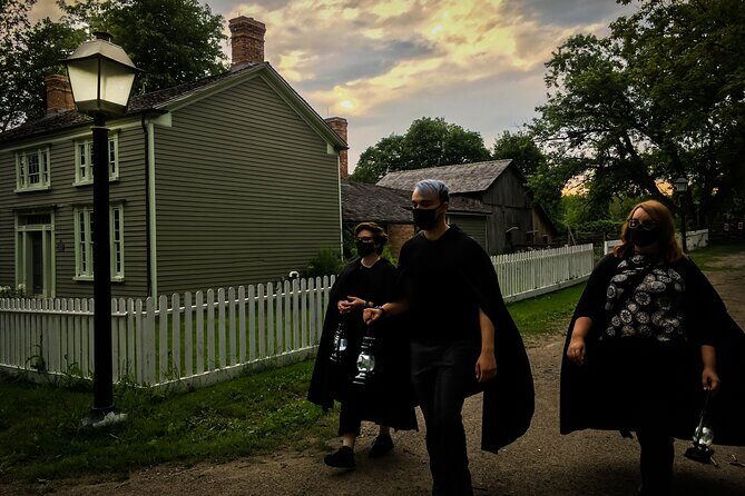 Ghosts of the Village at Black Creek - Practical tips: what to bring for a comfortable outdoor night