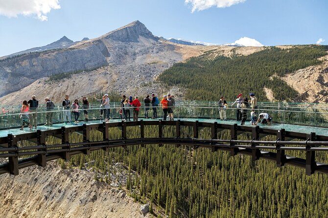 Glacier Adventure on the Icefields Parkway Hidden Gems Skywalk - Small-group quality: why the guide makes the day work