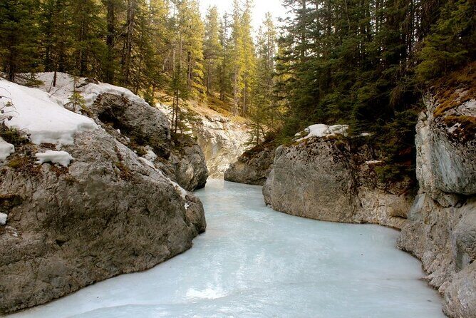 Grassi Lake and Grotto Canyon Hiking Calgary/Canmore/Banff - Who this tour suits best
