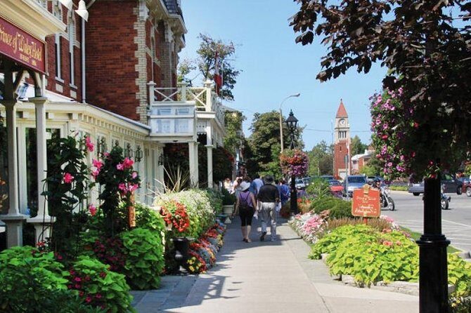 Guided Day Tour to Niagara Falls from Toronto with Boat & Lunch - The boat-cruise highlight: getting close with Hornblower-style time