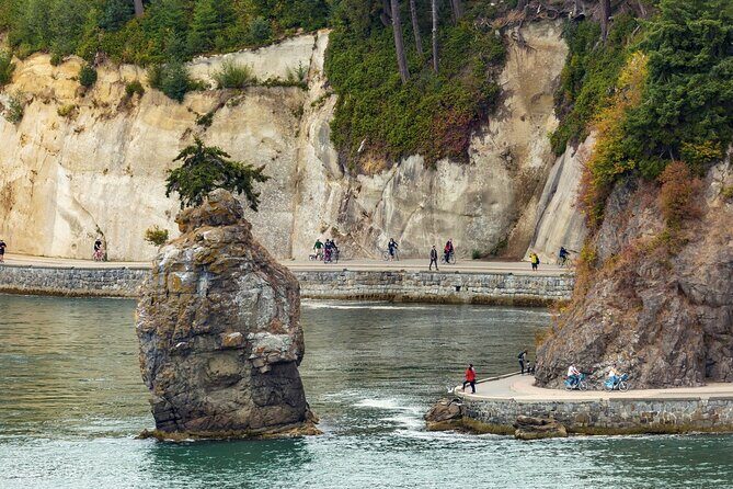 Guided E-Bike Tour Stanley Park and Hidden Gems - Small Groups - Canada Place: a short break with a big view