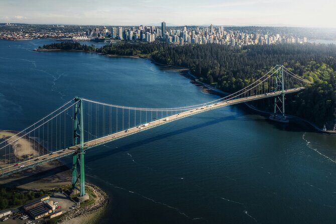 Guided Vancouver Hiking Highlights Day Tour with Gondola Download - Grouse Mountain time: bears, shows, and places to refuel