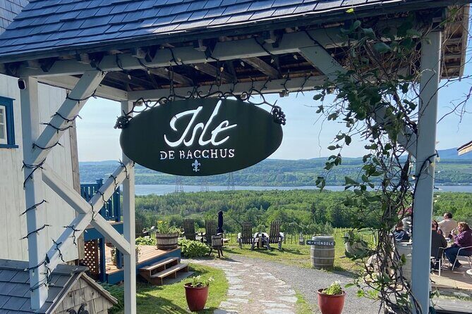 Half Day Private Getaway to Ile d'Orléans - A 4-hour private tasting loop on Île d’Orléans