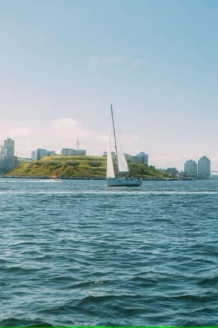 Halifax: Best of Halifax Harbour Tour - Pier 21 Immigration Center: seeing immigration through movement