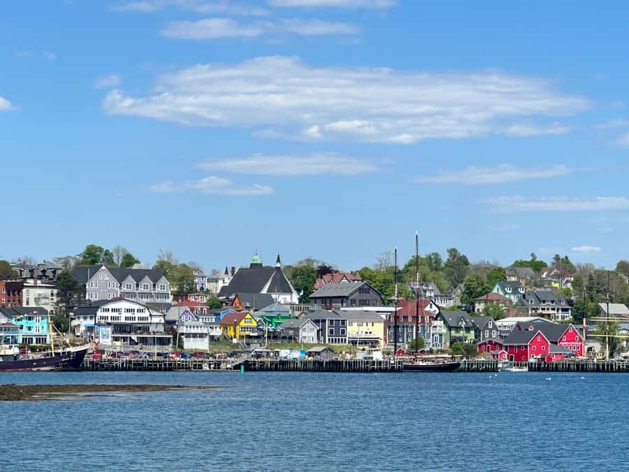 Halifax: Lunenburg and Mahone Bay Private Tour - The human factor: drivers who tailor the day