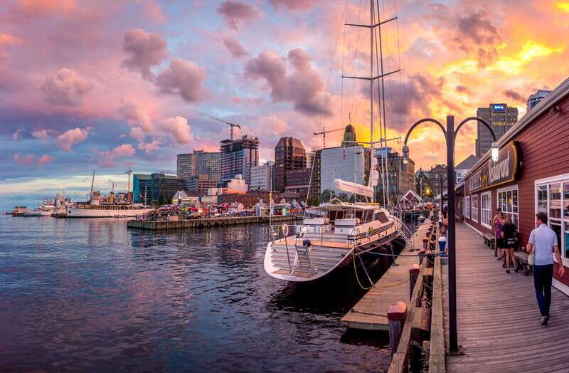 Halifax: Peggy's Cove Small Group Night Tour with Dinner - Picking Up in Downtown Halifax (and Why It Matters)