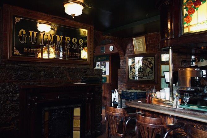 Haunted Montreal Pub Crawl - Drinks, Comfort, and the Small Things That Matter