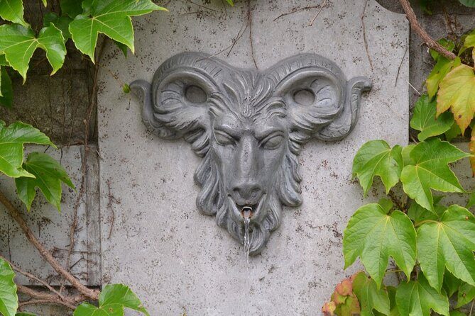 Haunted Old Montreal - The guide makes or breaks the night