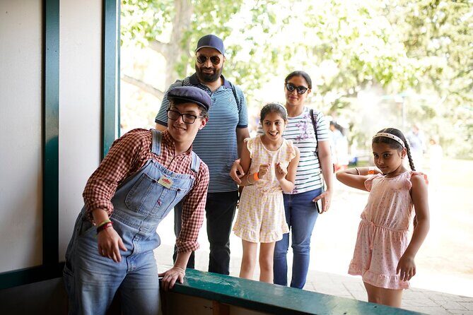 Heritage Park Admission - Food and breaks: where to refuel inside the park