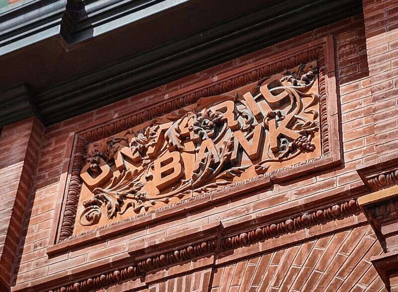 Hidden Kingston City Walking Tours - How the guide builds “history” from mischief and mayhem