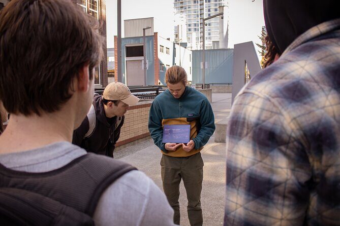 Hollywood North Film & TV Tour in Vancouver - Walking Reality Check: Hills, Timing, and Comfort