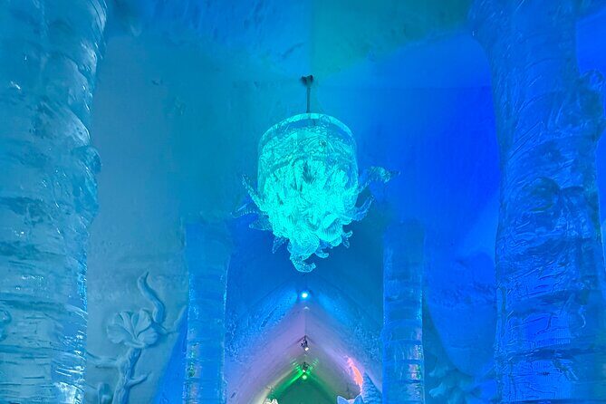 Ice hotel & Quebec City 1 day from Montreal - Food planning: bring lunch and time your warm-ups