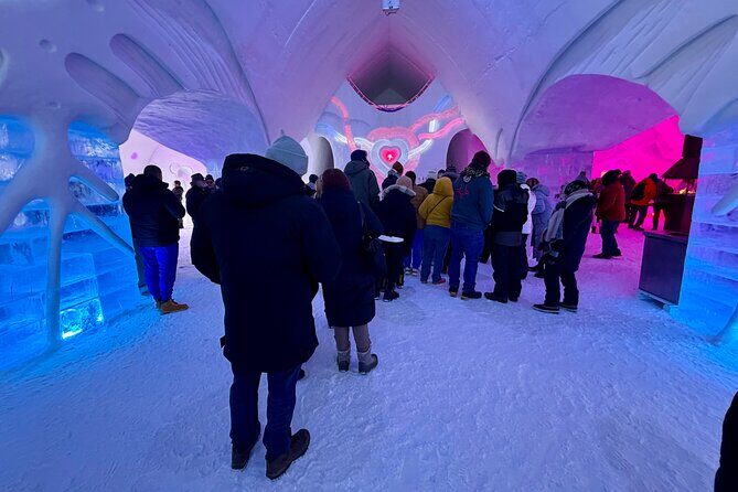 Ice hotel & Quebec City 1 day from Montreal - Group size and guide style: why the day feels organized