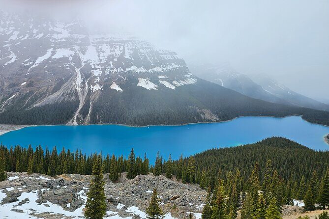 Icefields Parkway and Abraham Lake Bubbles Private Tour - Private pickup and the group size sweet spot