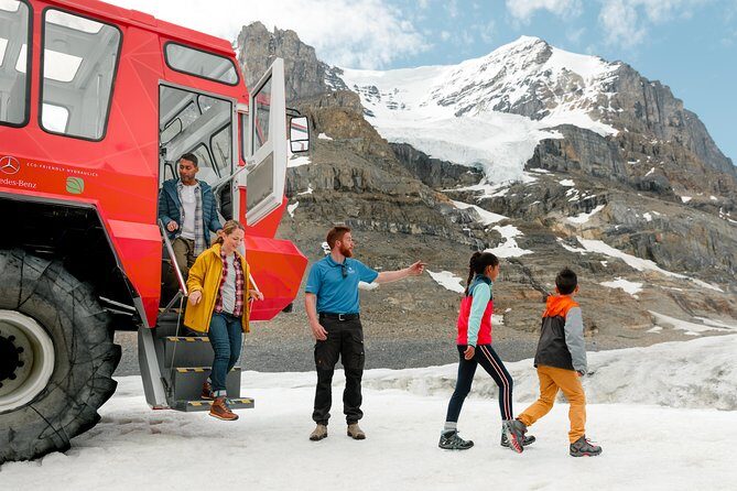 Icefields Parkway Discovery from Calgary, end Jasper - Columbia Icefield Skywalk: when the views get real (and a little scary)