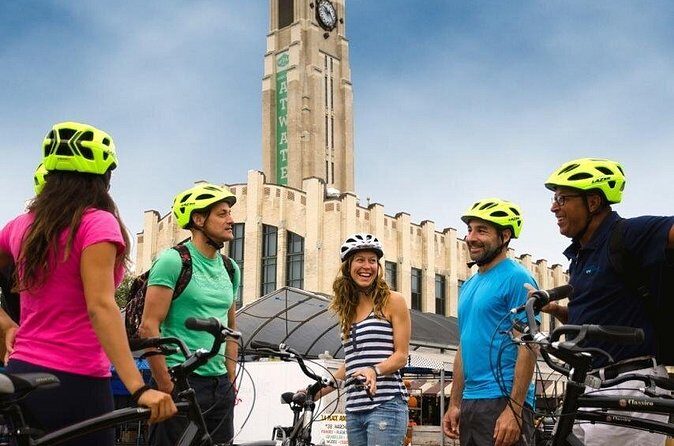 Independent Tour of Montreal by Bike - How to use your map to avoid common bike-day headaches