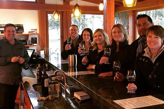 Indulge in a Wine & Food Tour - Cowichan Valley - Cowichan Valley from Victoria: why the Malahat drive matters