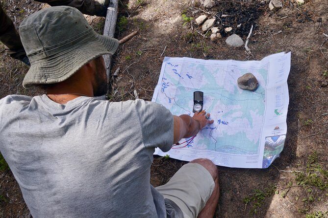 Intro Survival Course Rockies - Day Two Afternoon Hike: Navigation, Medicinal Plants, and Food Options