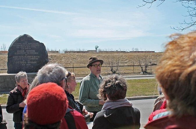 Irish Famine in Montreal Walking Tour - Meeting at the Museum of Archaeology and History (and How the Route Feels)