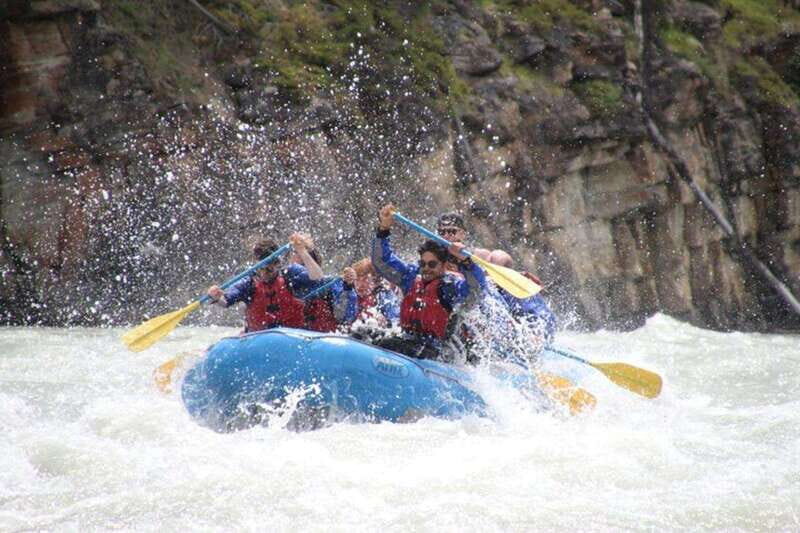 Jasper: Athabasca Falls River Rafting Adventure - Getting to the river from Jasper is built for easy days