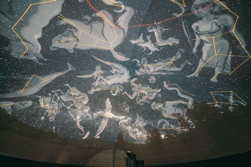 Jasper: Planetarium Indoor Dome Experience - Inside the 42-Seat Dome: How the Show Keeps Moving