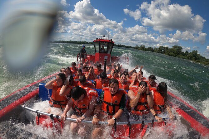 Jet Boating Montreal's Lachine Rapids - Landmarks on the Way: Montreal Views Without the Usual Traffic
