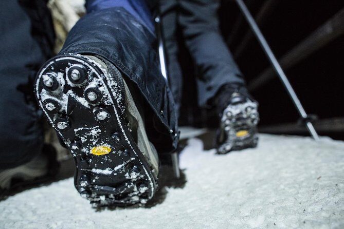 Johnston Canyon Evening Icewalk - Johnston Canyon Evening Icewalk: What the Night Portion Feels Like