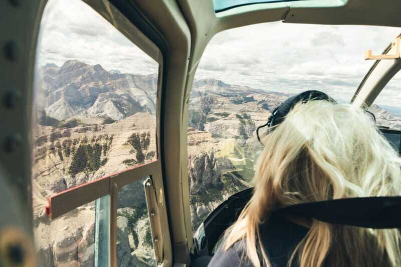 Kananaskis: 30-Minute Heli Tour of Minnewanka Lake and Banff - Minnewanka to the Between-Peaks Valley: Mt Peechee and Saddle Peak