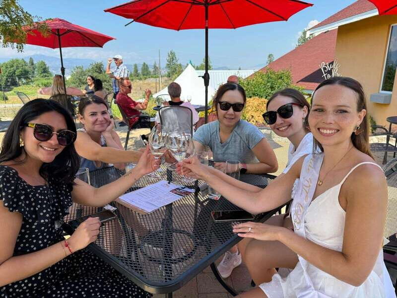 Kelowna: E-Bike Guided Wine Tour with Lunch & Tastings - Key takeaways before you go
