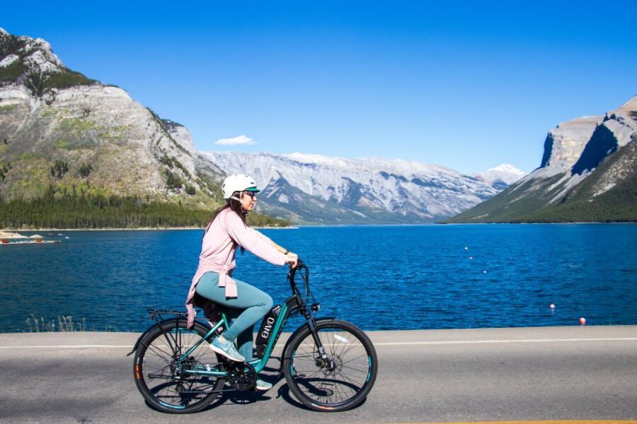 Kelowna: E-Bike Rental with In-App Navigation Guide - Included gear that actually helps (and what to watch for)