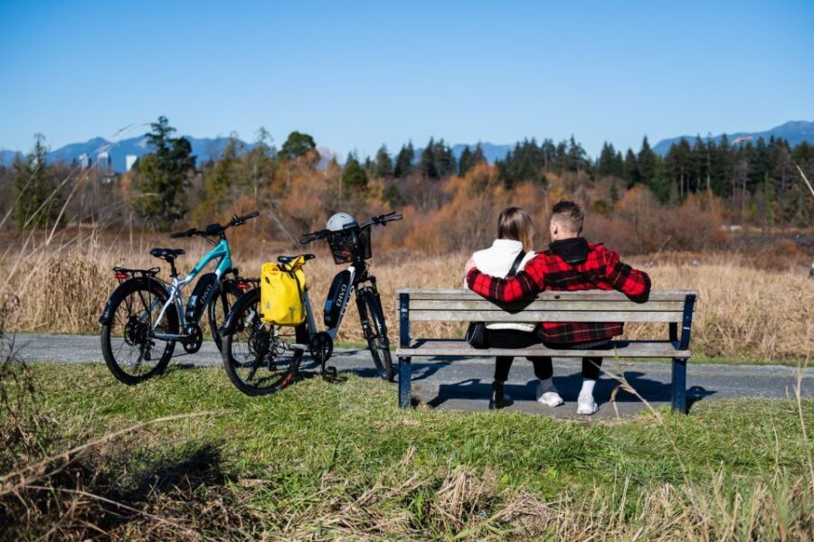Kelowna: E-Bike Ride and Axe Throwing Adventure - Axe Monkeys Kelowna: One Hour to Learn Axe Throwing Like a Pro