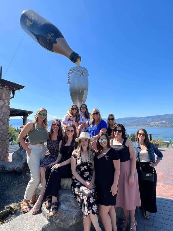 Kelowna: Mystery Full Day Guided Wine Tour - 6 hours, five wineries: how the day actually runs