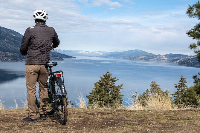 Kelowna: Okanagan Lake Views Guided E-Bike Tour with Picnic - Key highlights before you go