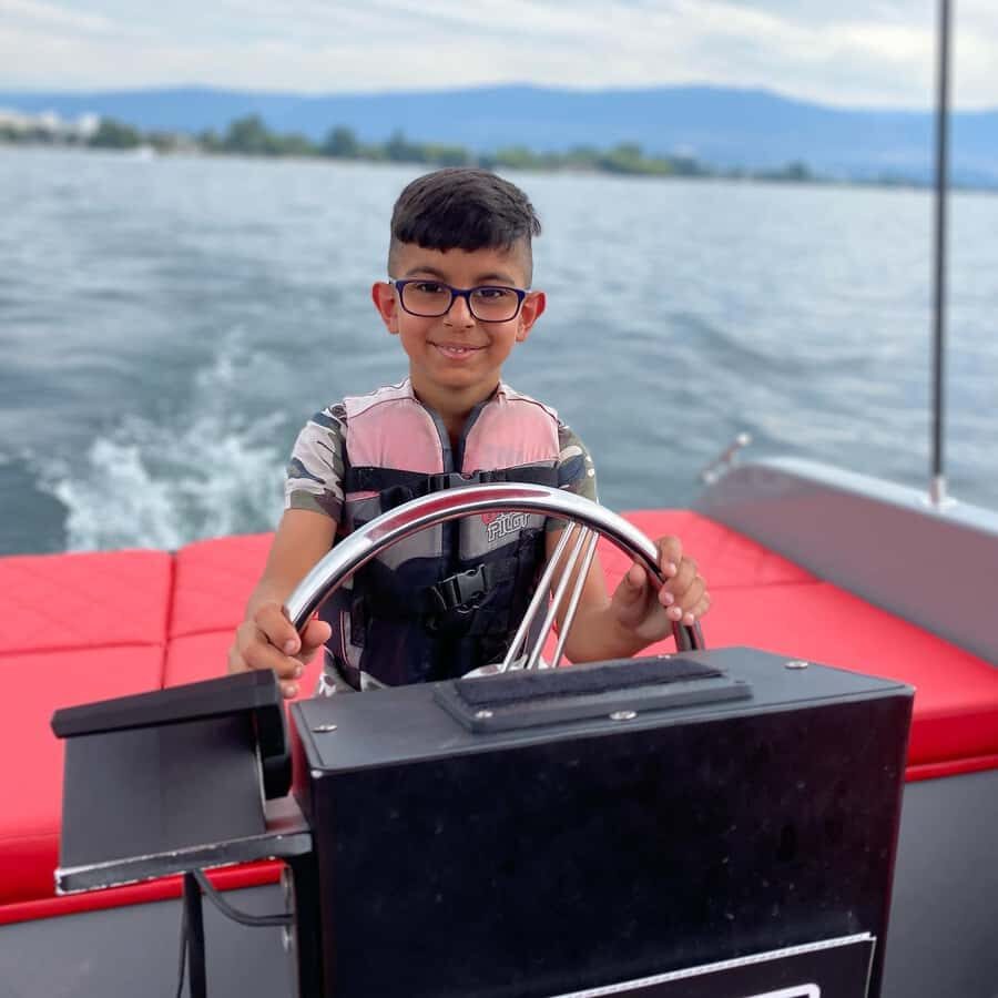Kelowna: Private Boat Tour with Bluetooth Speaker - Key things to know before you go