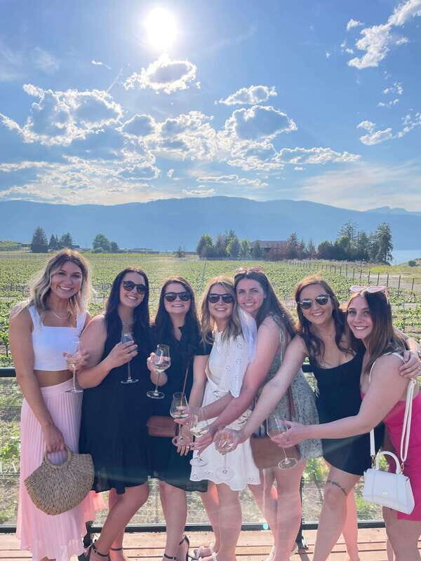Kelowna: Sunset Sip Wine Tour - Why this late-day Kelowna route hits different