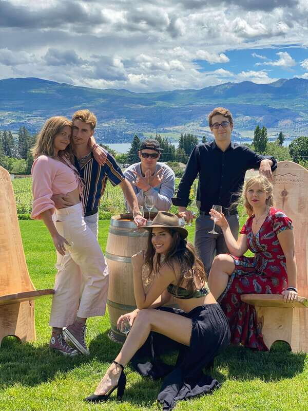 Kelowna: West Kelowna Full Day Guided Wine Tour - Pickup and timing: the day runs on a plan