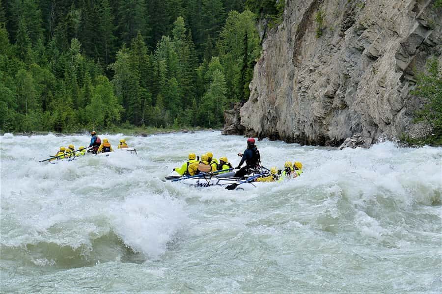 Kicking Horse River: Rafting Trip with BBQ - The 5-Hour Rhythm: Warm-Up, Scenic Water, Then 14 Rapids Sets