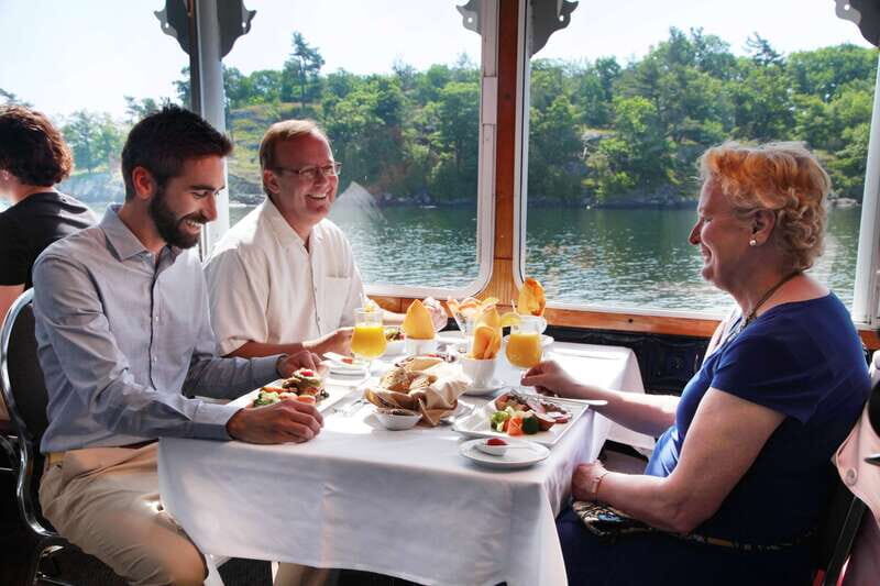 Kingston: Brunch Cruise of Thousand Islands - Getting started smoothly: 1 Brock Street to Crawford Wharf
