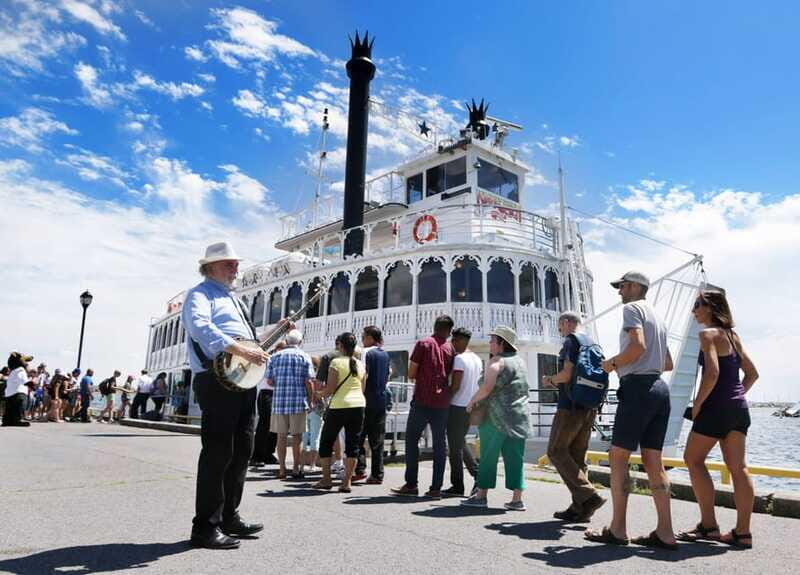 Kingston: Heart of the Thousand Islands Riverboat Cruise - Weather, sun, and what to bring for a comfy 1,000 Islands afternoon