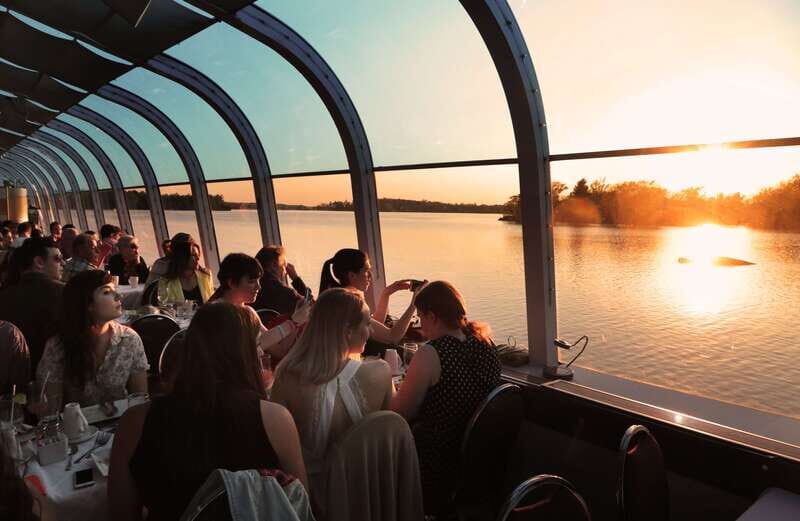 Kingston: Sunset Dinner Cruise - Why This Kingston Sunset Dinner Cruise Makes Sense for One Evening