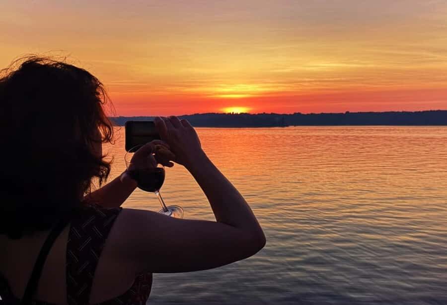 Kingston: Waterfront Sunset Cocktail Cruise - Two Hours on Lake Ontario: The Real Vibe of the Cruise