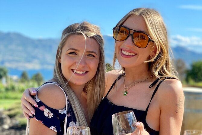 Lake Country Half Day Guided Wine Tour With 4 Wineries - Price and value: what you’re really paying for