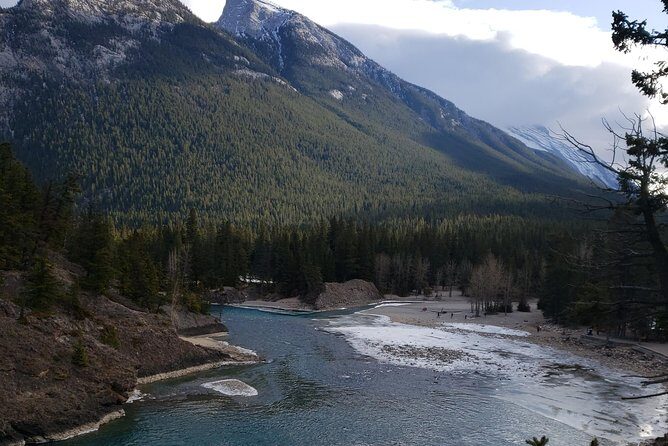 Lake Louise and Banff Day Trip - Key highlights worth planning for
