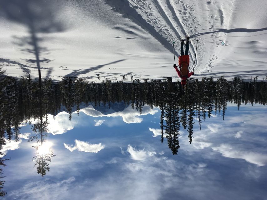 Lake Louise: Cross Country Skiing Lesson with Tour - Meeting at the public washrooms bench: timing and what to expect