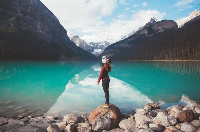 Lake Louise, Emerald Lake and Johnston Canyon Tour - Guides You Can Trust With Safety and Pace