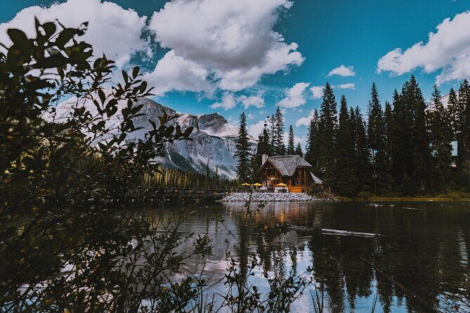 Lake Louise, Emerald Lake and Johnston Canyon Tour - What to Bring for an Ice-Cleat Day Trip